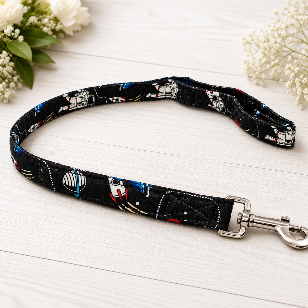 Mowmy Tails Explorer Leash - Space