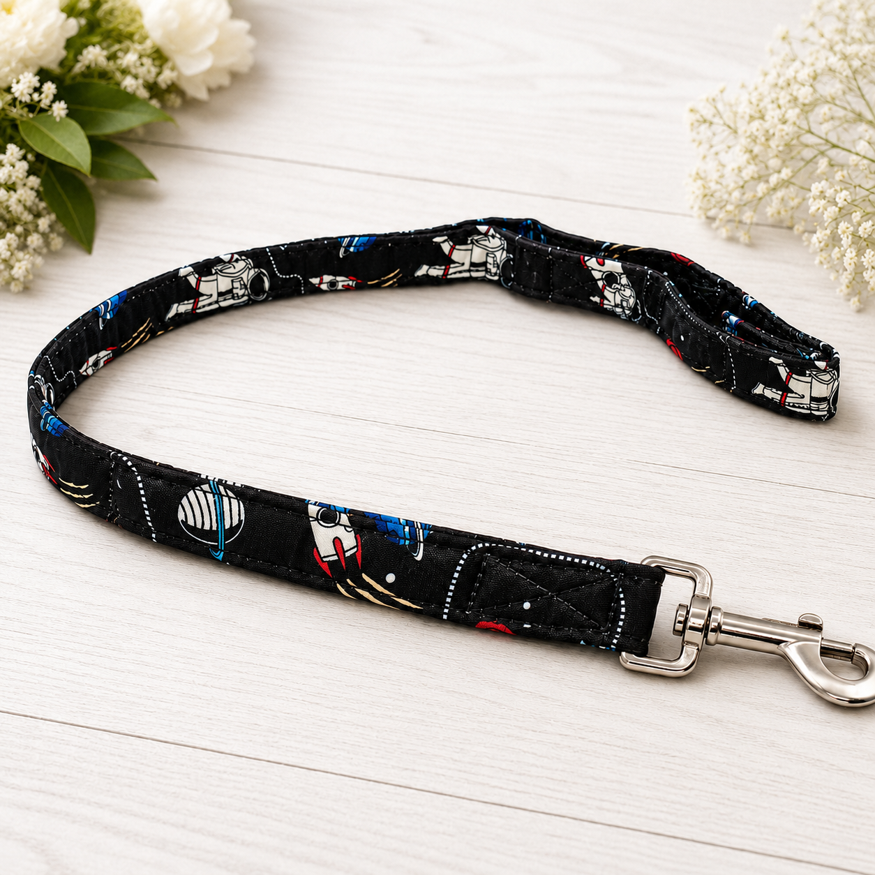 Mowmy Tails Explorer Leash - Space